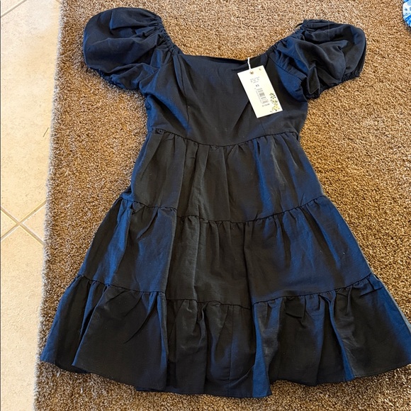 Chelsea & Violet Dresses & Skirts - Women’s NWT New Chelsea & Violet black puff sleeve mini dress CUTE sz XS